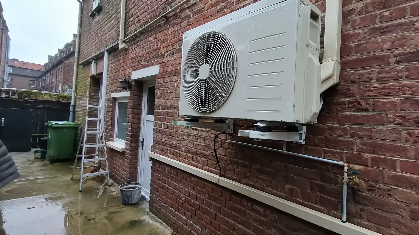Image installation pompe a chaleur 6 pac local